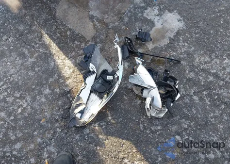 2018 Ford Escape Se from USA, damaged, VIN 1FMCU9GD8JUB92501